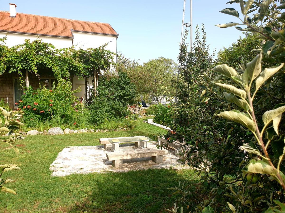 Apartments Minex تريبينيي المظهر الخارجي الصورة